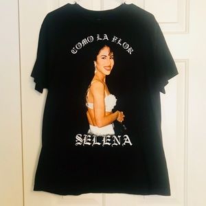 Black Selena Como La Flor Tee Size L